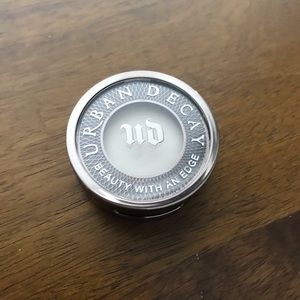 Urban decay eyeshadow “Zephyr”